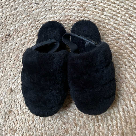 Ugg slippers - Picture 2 of 7